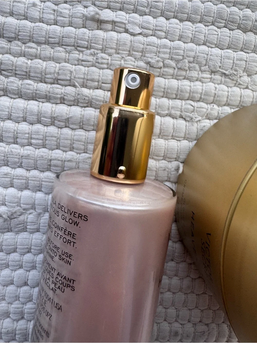 Victoria’s Secret Heavenly Cloud Body Cream & Illuminator Duo Gift Set